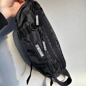 NWOT GYMSHARK unisex black cross body/ belt bag